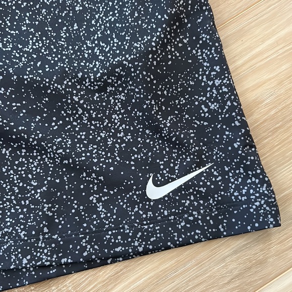 Women’s Nike skort - Picture 2 of 7